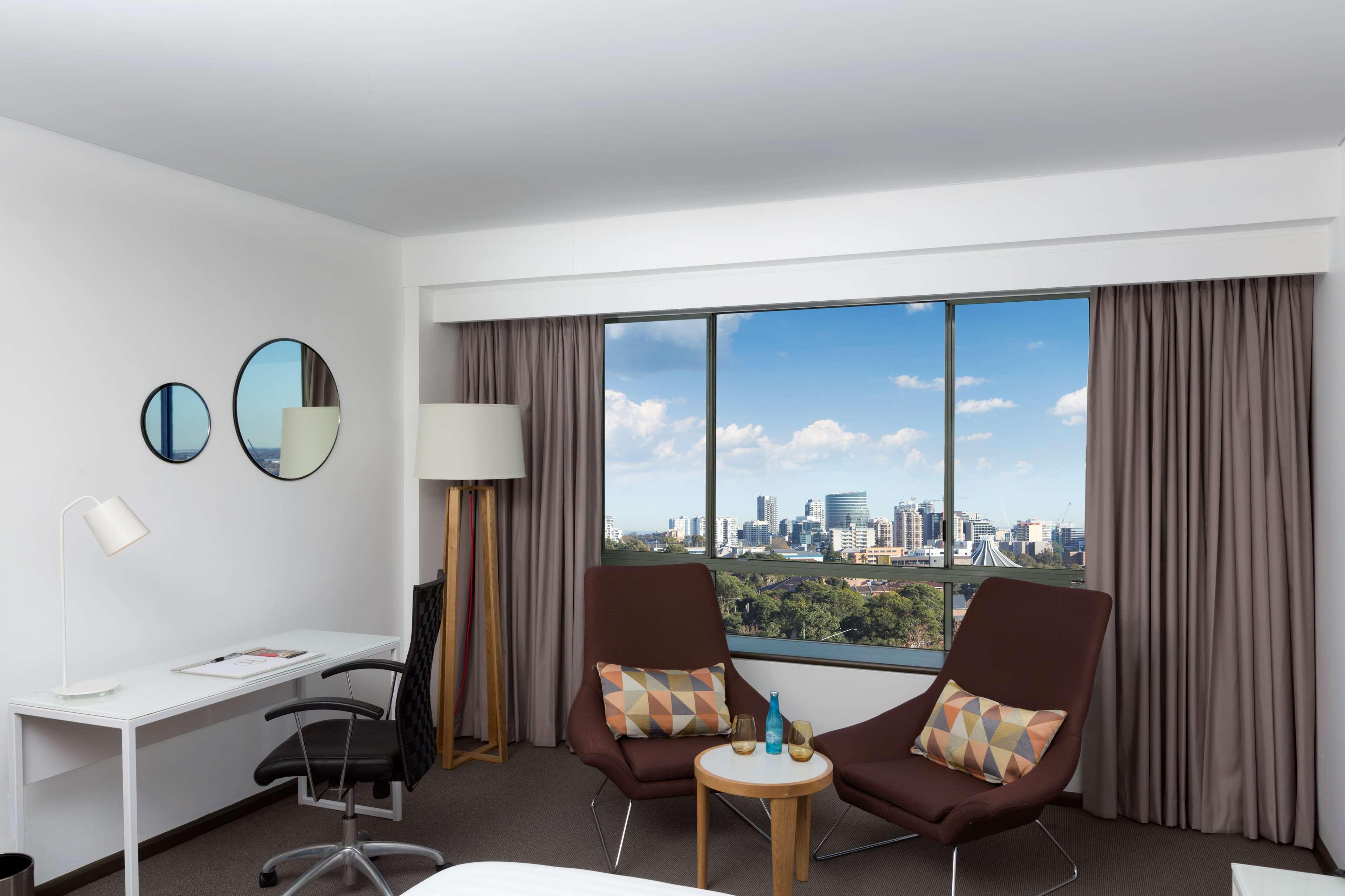 Rydges Parramatta Hotel Exterior foto