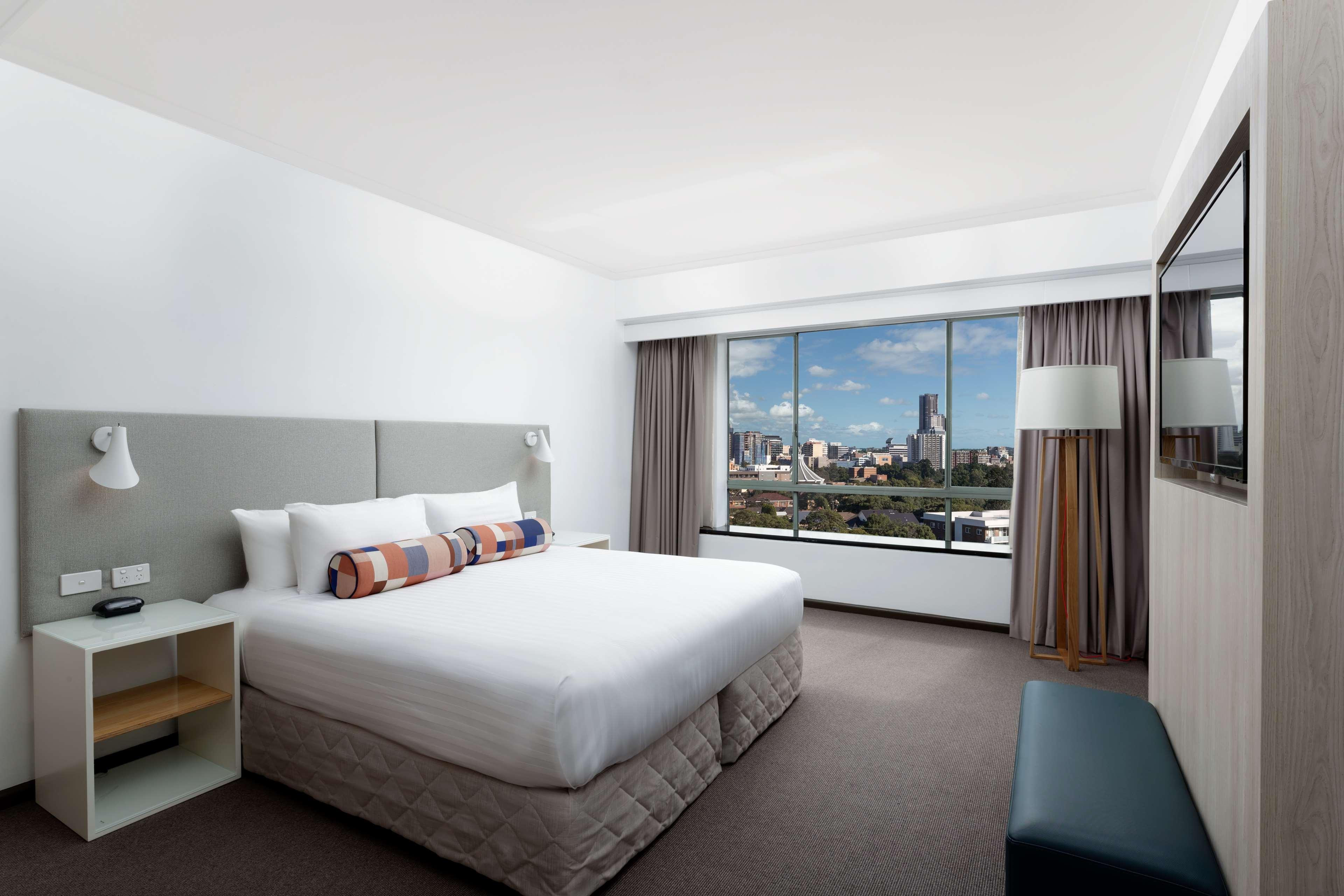 Rydges Parramatta Hotel Exterior foto
